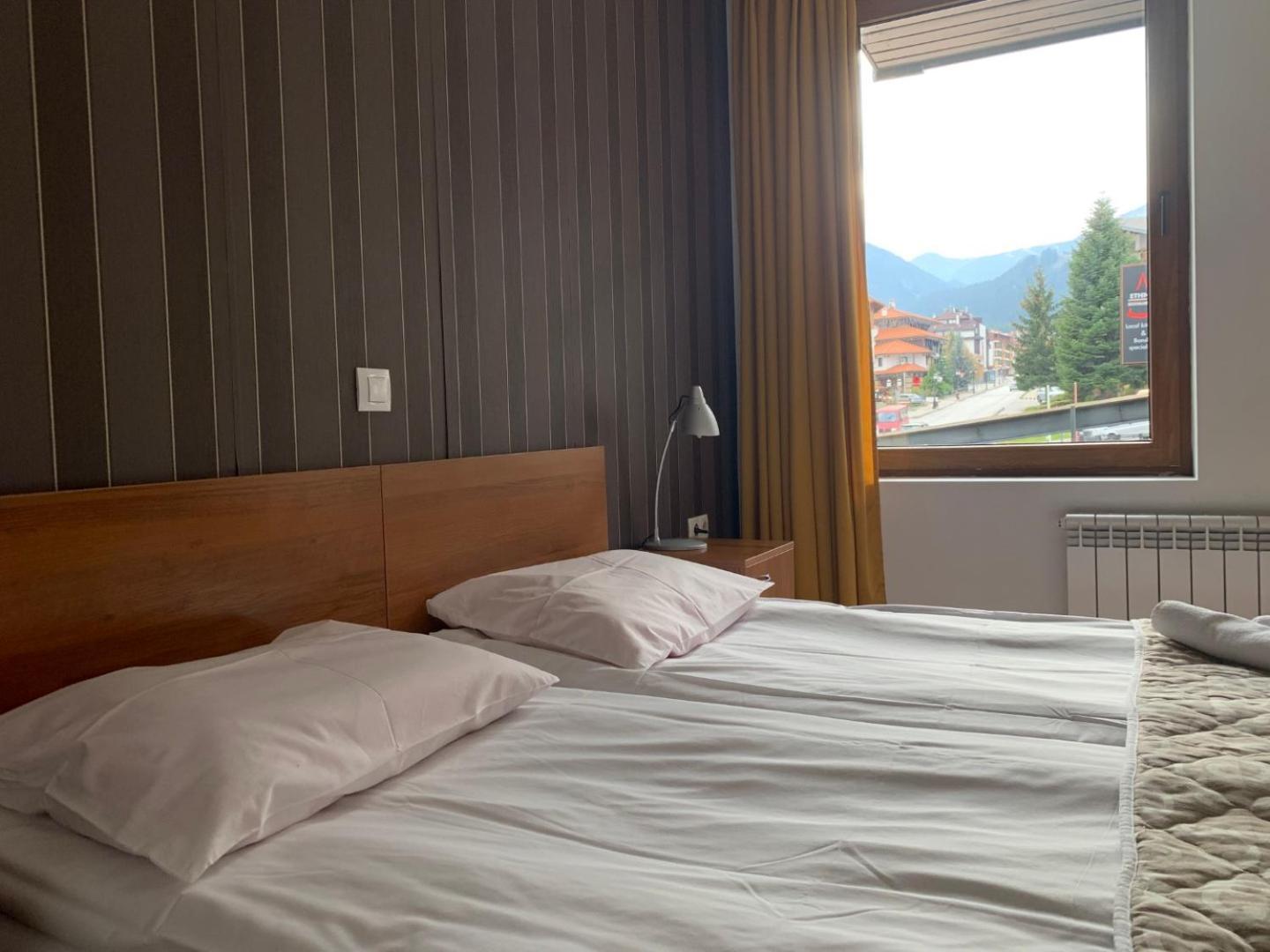Granat Gondola Lift Apartments Bansko Exterior foto
